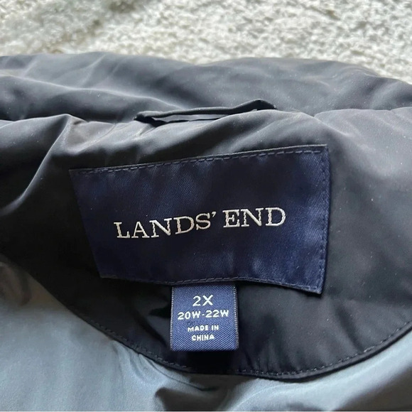 Lands End black puffer vest winter down filled feathers  2X - Picture 2 of 9